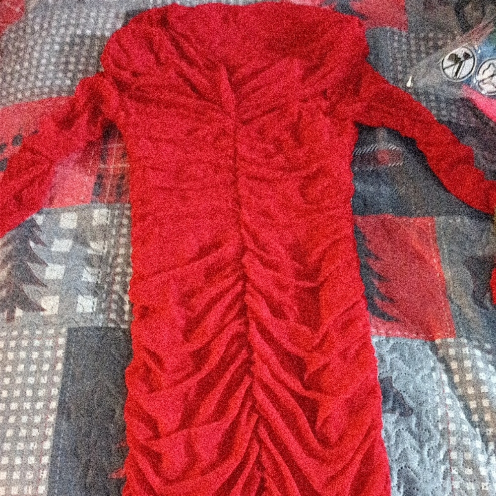 Chic Red Long Sleeve Ruched Dress